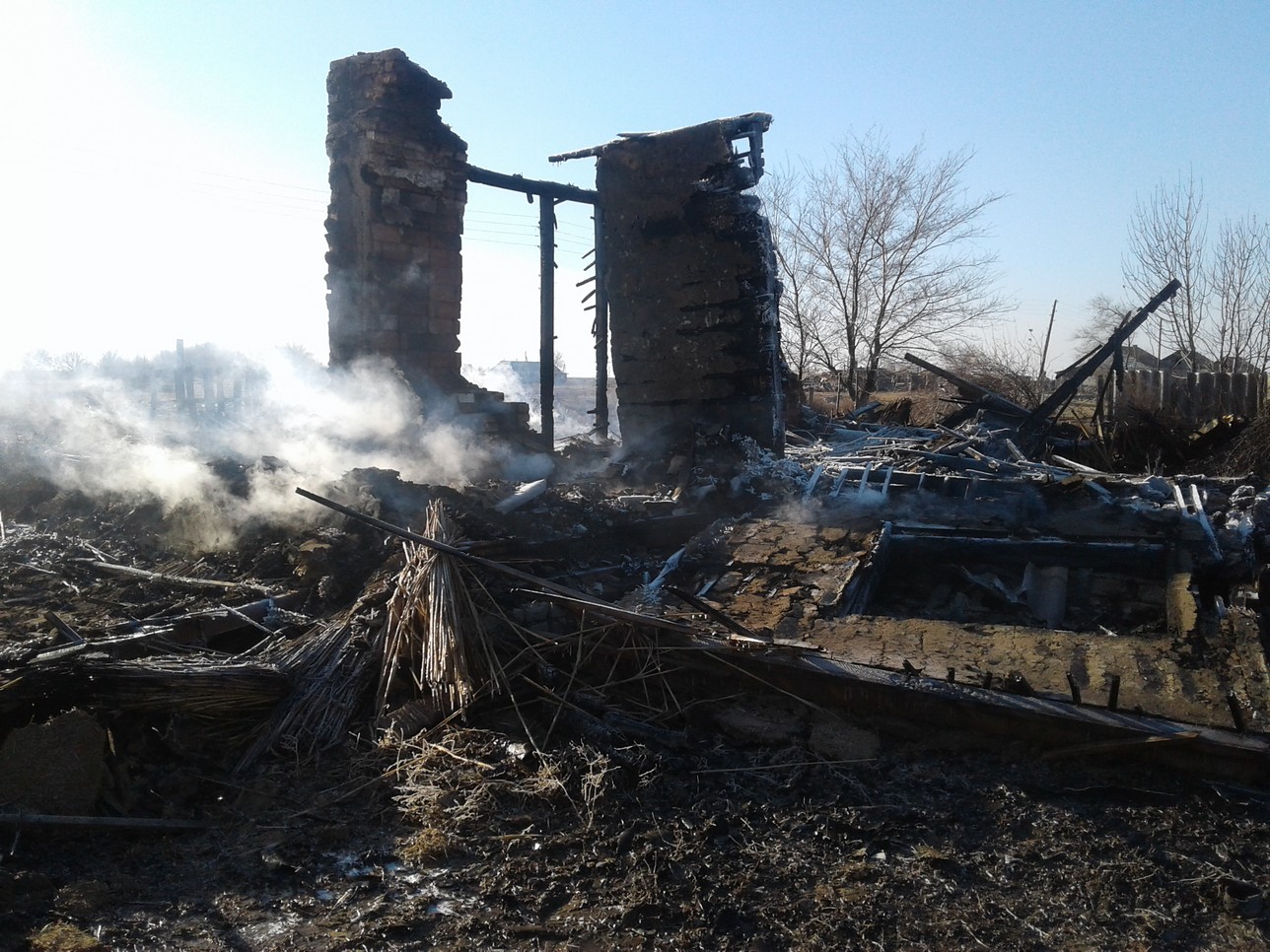 Пожар в селе Суетиновка 17 ноября 2018 года в результате неосторожного обращения с печью.Будьте бдительны!!!